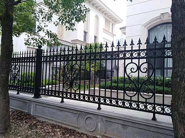 铁艺护栏