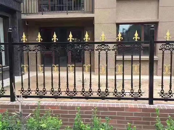 铸铁护栏
