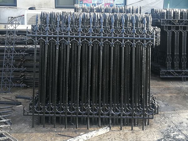 铸铁护栏