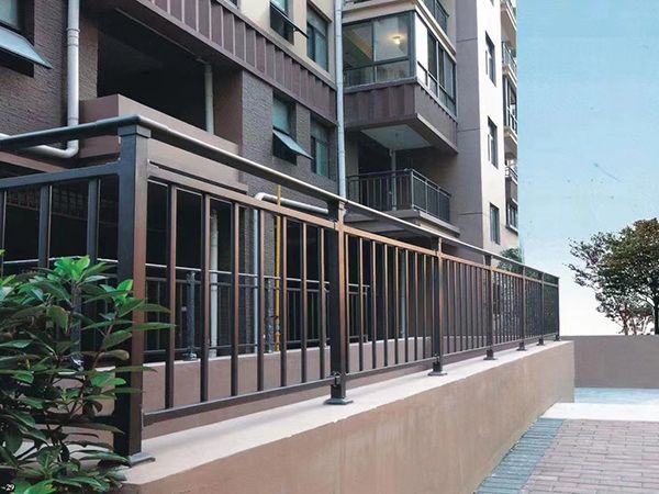 阳台护栏