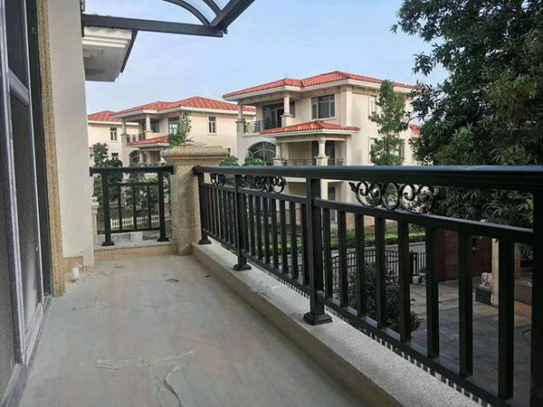 阳台护栏